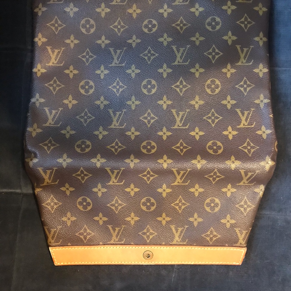Louis Vuitton Brown Monogram Clutch with Tan Strap - Picture 4 of 8